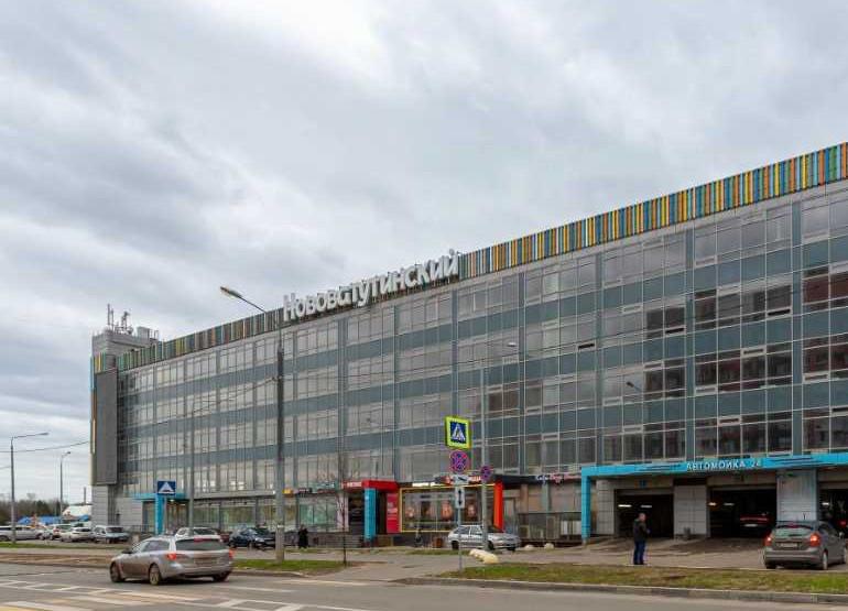 Нововатутинский: Вид здания